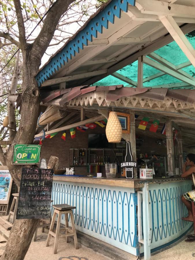The Exile Sunset Bar & Bungalow Gili Trawangan Exterior foto